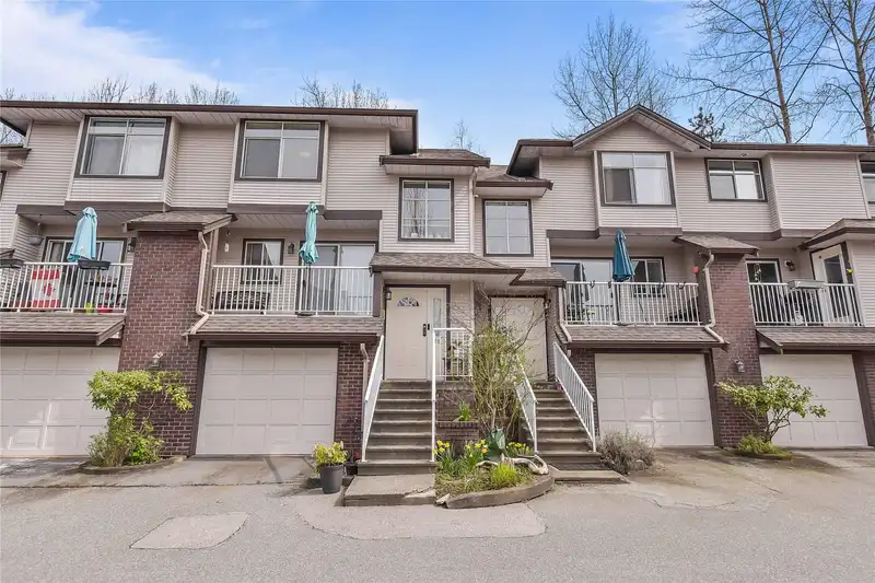 79 2450 LOBB AVENUE - photo 1 of 25