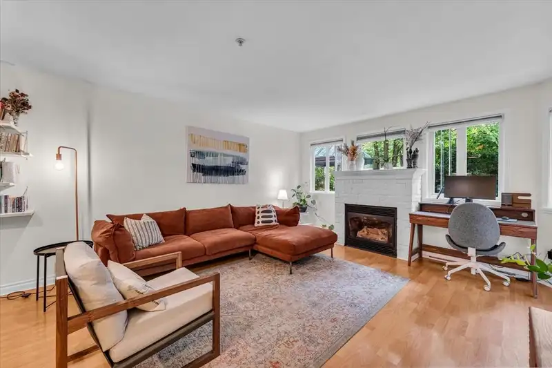 101 7139 18TH AVENUE - photo 2 of 26