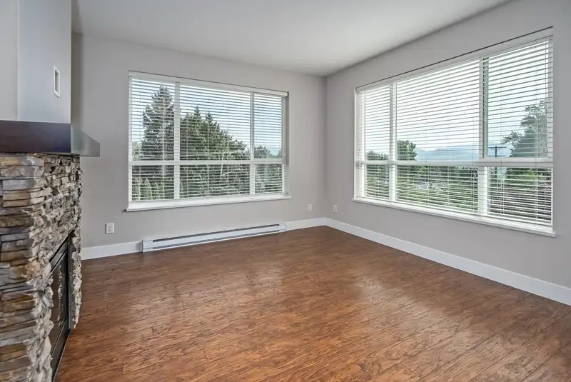 303 3192 GLADWIN ROAD - photo 4 of 29