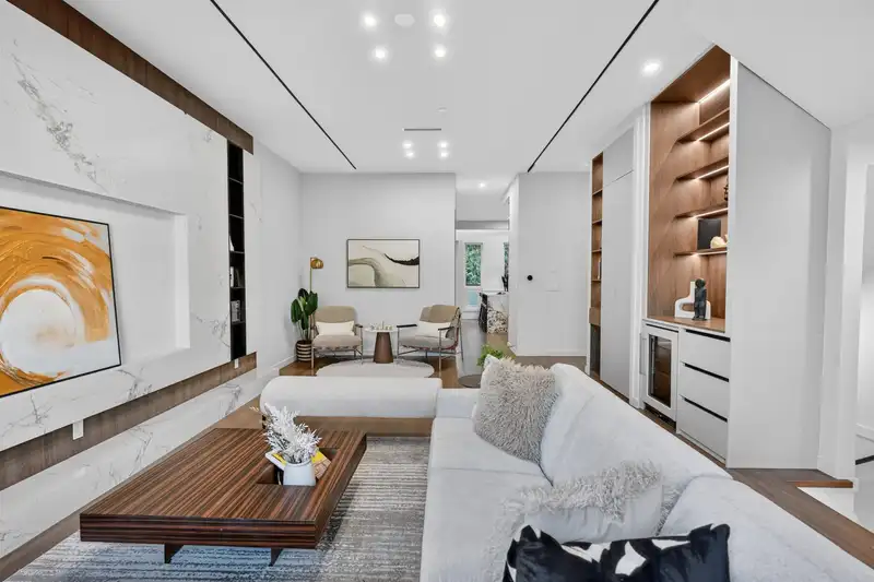 3548 W 35TH AVENUE - photo 4 of 12