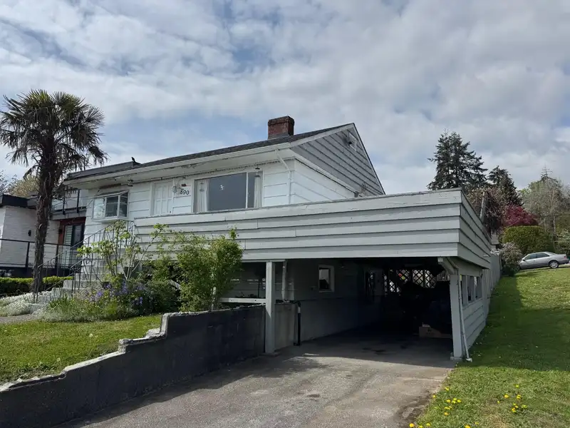 890 WHITCHURCH STREET - photo 4 of 6