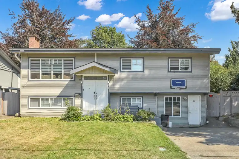 9162 119A STREET - photo 1 of 33