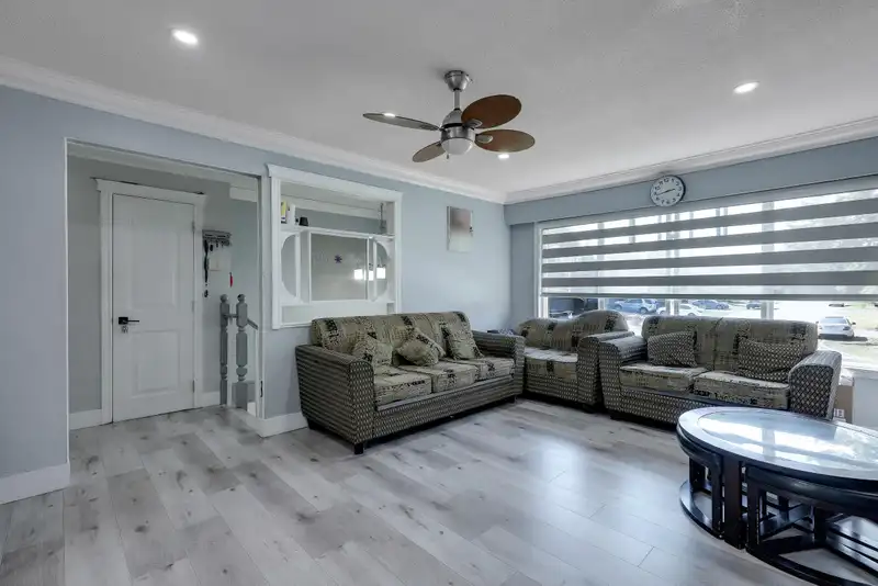 9162 119A STREET - photo 4 of 33
