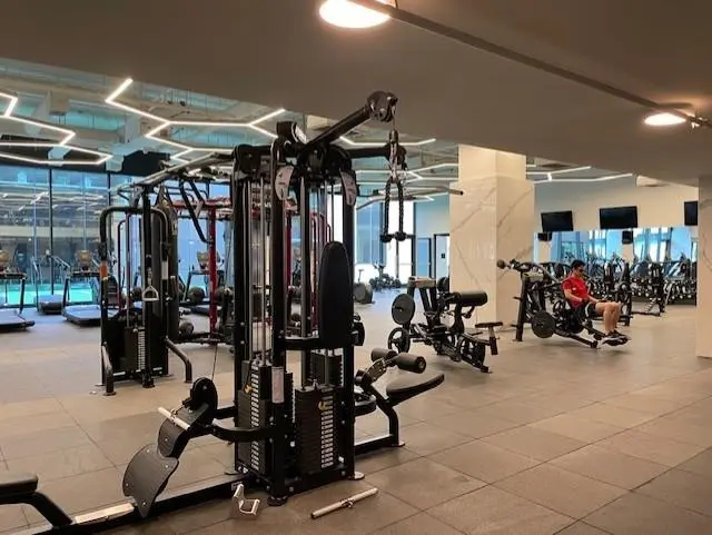 2404 4168 LOUGHEED HIGHWAY - photo 2 of 14