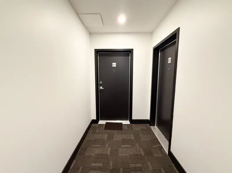 213 8496 120 STREET - photo 3 of 24