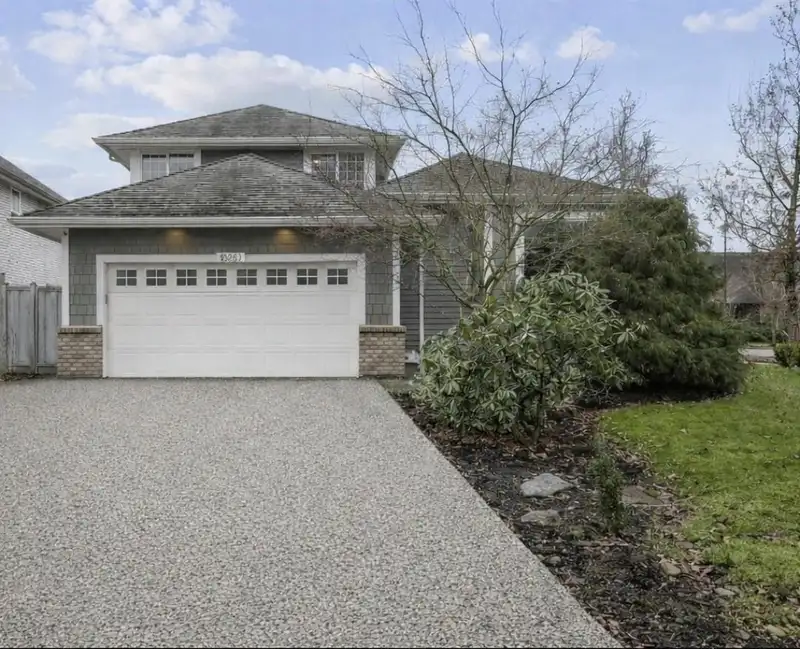 18810 65 AVENUE - photo 1 of 28