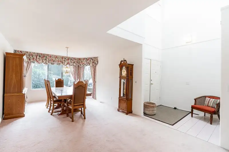 1406 VISTAVIEW COURT - photo 4 of 31