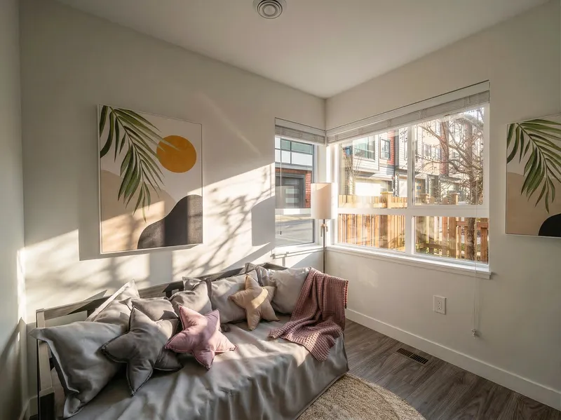 38 20150 81 AVENUE - photo 4 of 25