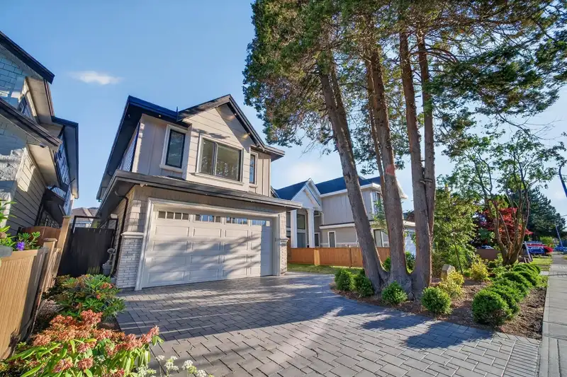 3780 BLUNDELL ROAD - photo 1 of 35