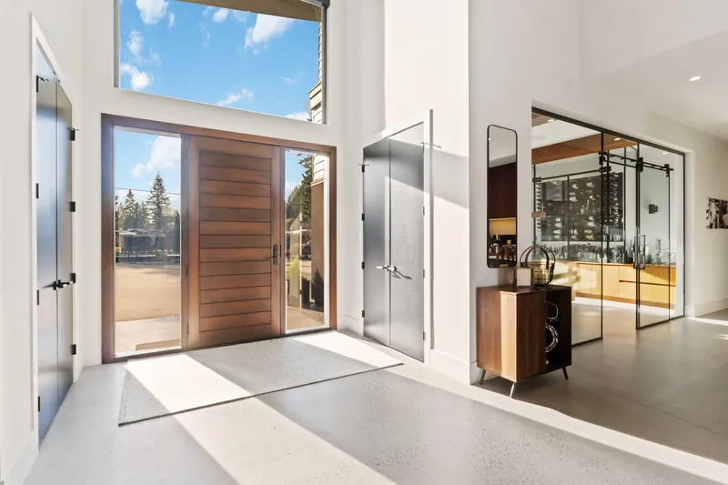 24095 53 AVENUE - photo 3 of 25