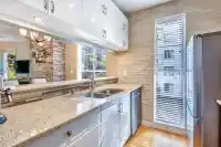 202 1928 NELSON STREET - thumbnail 13