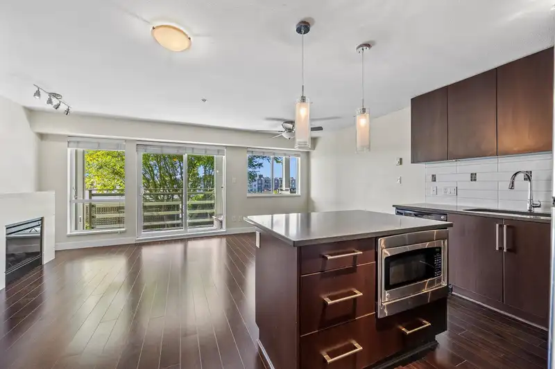 363 15850 26 AVENUE - photo 1 of 31