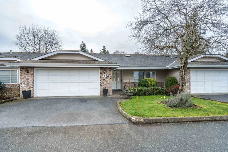 4 5051 203 STREET - photo 2 of 25