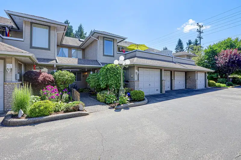 27 21491 DEWDNEY TRUNK ROAD - photo 1 of 21