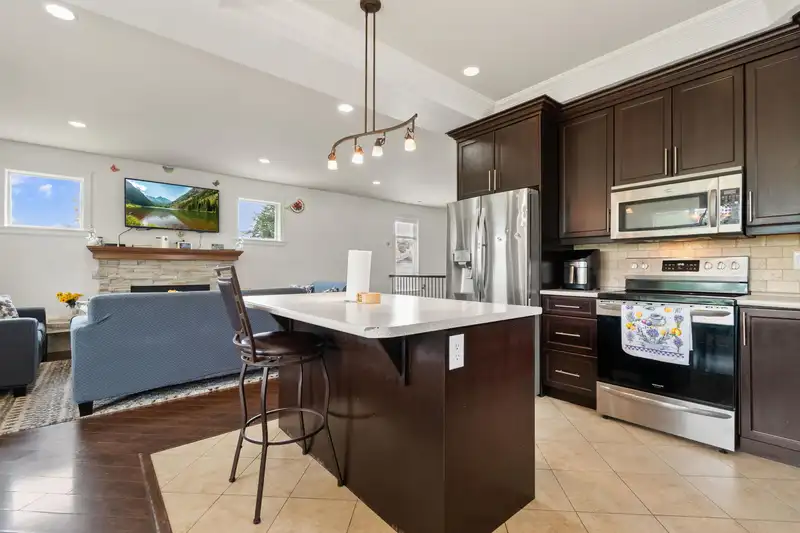 9609 ST. DAVID STREET - photo 2 of 40