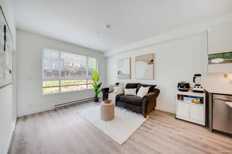 311 16398 64 AVENUE - photo 2 of 21