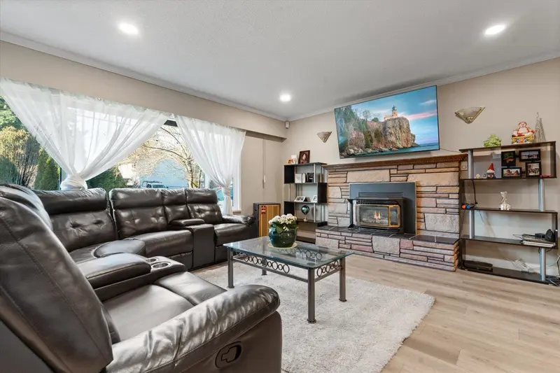 3174 268 STREET - photo 4 of 25