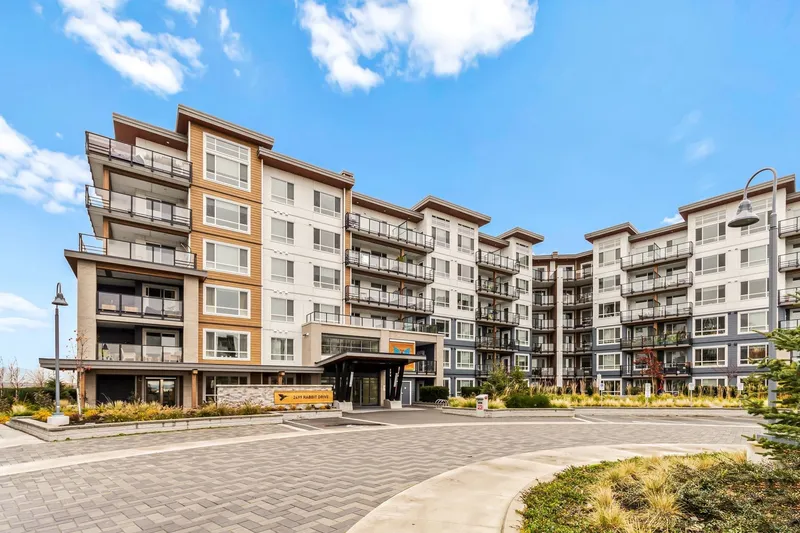 328 2499 RABBIT DRIVE - photo 1 of 25