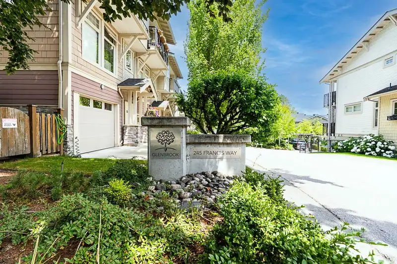 51 245 FRANCIS WAY - photo 2 of 40