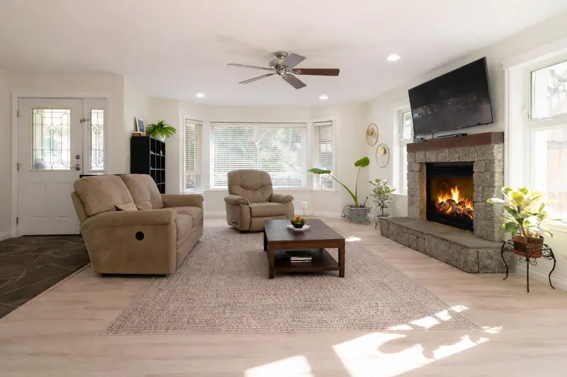 40409 PERTH DRIVE - photo 3 of 25