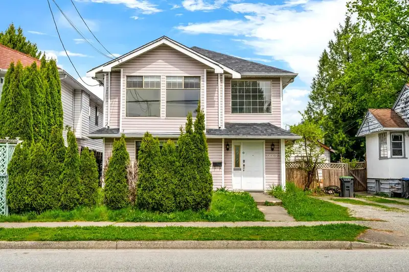 1869 PRAIRIE AVENUE - photo 1 of 31
