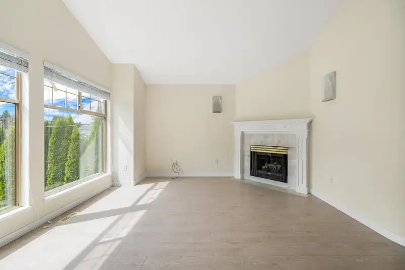 1869 PRAIRIE AVENUE - photo 3 of 31