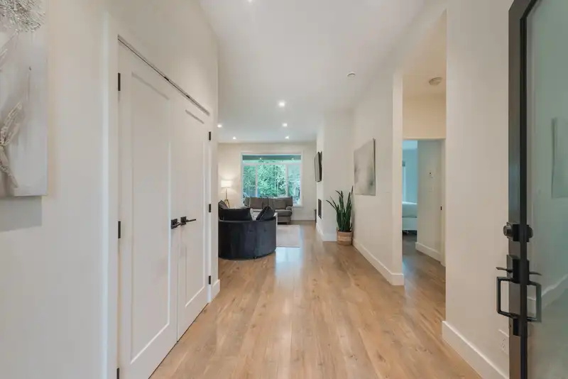 437 SOLAZ PLACE - photo 3 of 27