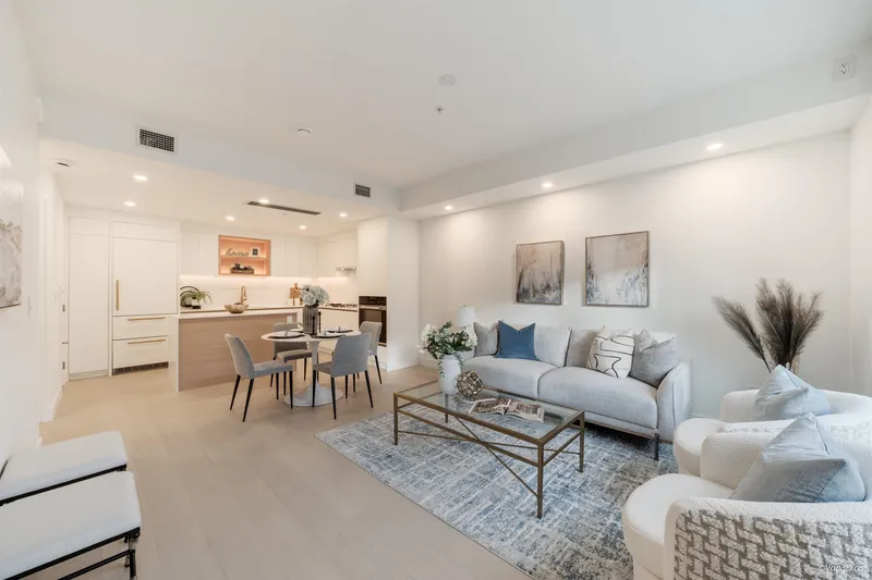 208 918 W 32ND STREET - photo 2 of 25