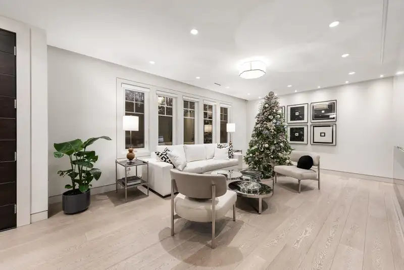 1407 W 33RD AVENUE - photo 3 of 40