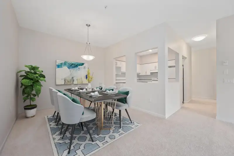 207 13911 70TH AVENUE - photo 4 of 30