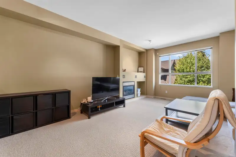 37 7733 HEATHER STREET - photo 3 of 23