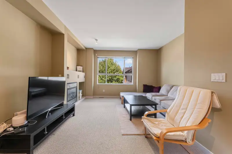 37 7733 HEATHER STREET - photo 4 of 23