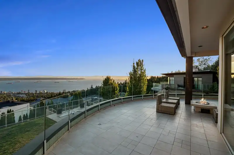 1526 CHIPPENDALE COURT - photo 2 of 30