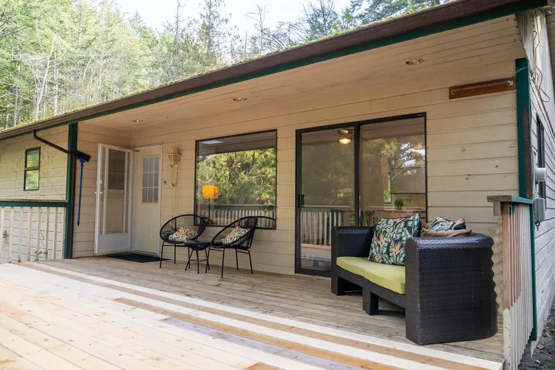 37150 SCHOONER WAY - photo 2 of 25