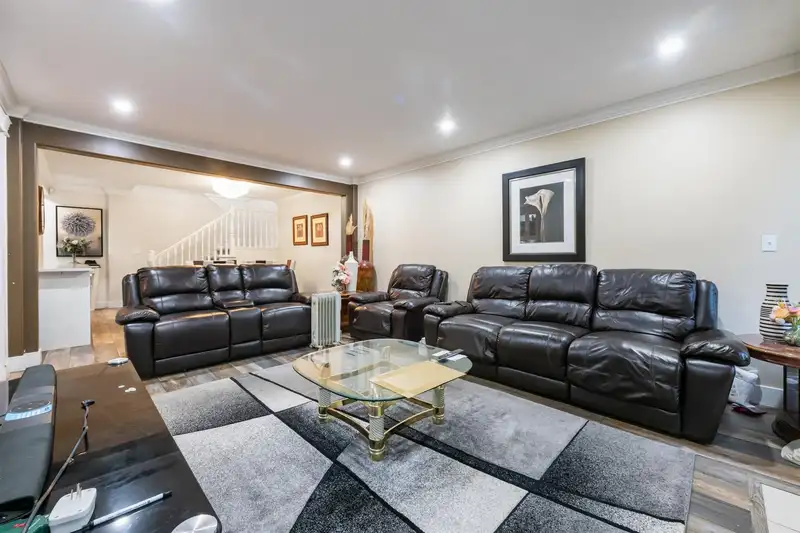 13 4767 64 STREET - photo 2 of 25