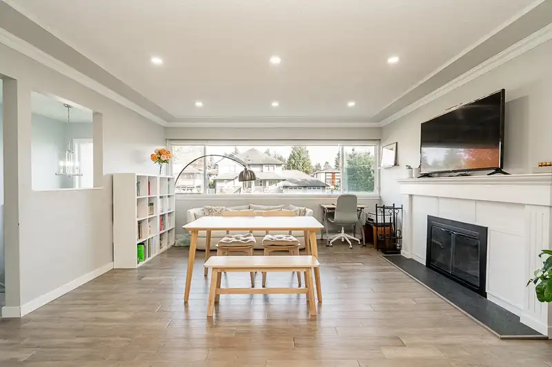 428 MIDVALE STREET - photo 4 of 27