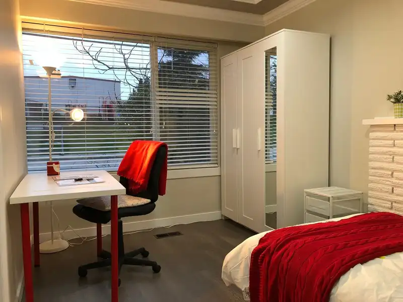 4675 RUPERT STREET - photo 4 of 18