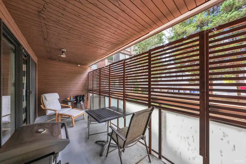 209 1855 NELSON STREET - photo 4 of 14