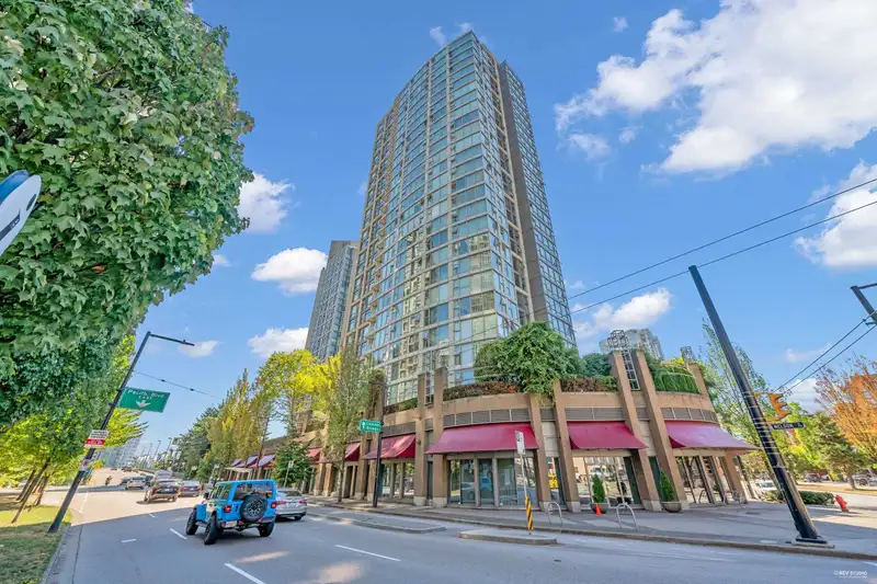 2901 1008 CAMBIE STREET - photo 1 of 28