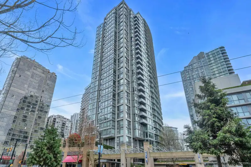 2901 1008 CAMBIE STREET - photo 2 of 28