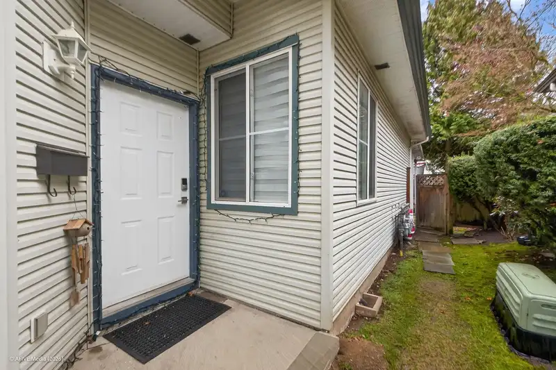 80 14468 73A AVENUE - photo 3 of 25
