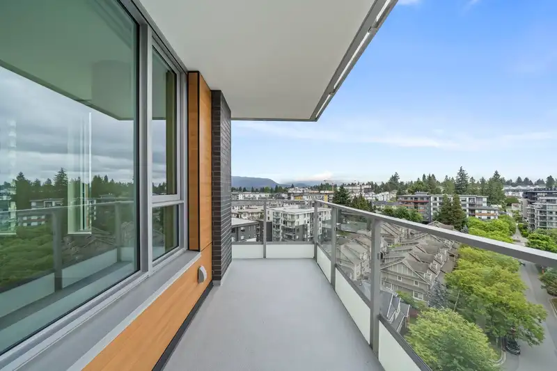 1204 567 EMERSON STREET - photo 1 of 32