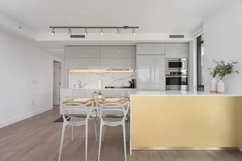 1903 4488 JUNEAU STREET - photo 4 of 38