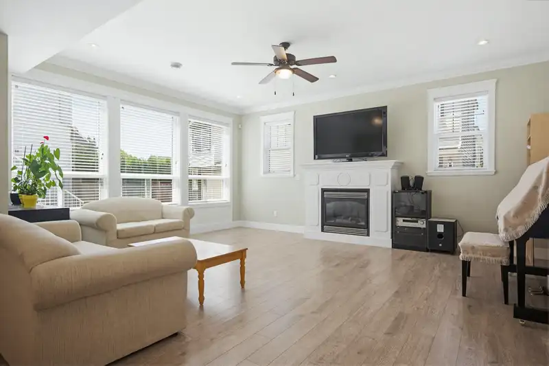 34822 MCMILLAN PLACE - photo 4 of 37