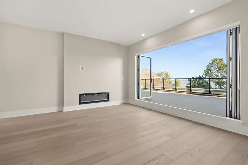 404 6111 DYKE ROAD - photo 3 of 40