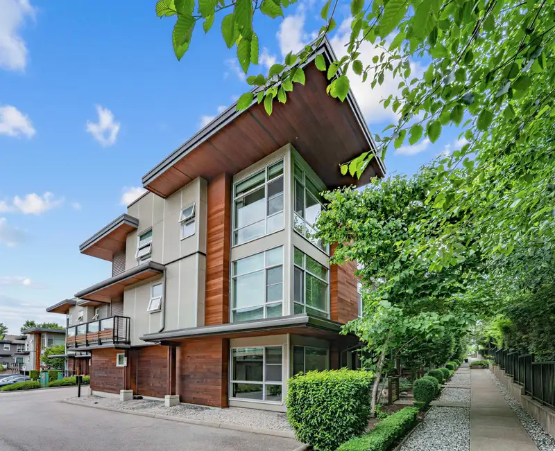 174 2228 162 STREET - photo 1 of 40