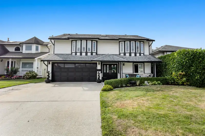 12531 220 STREET - photo 1 of 40