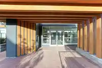 306 1792 STARLING DRIVE - thumbnail 3