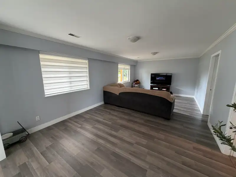 5237 12 AVENUE - photo 4 of 22