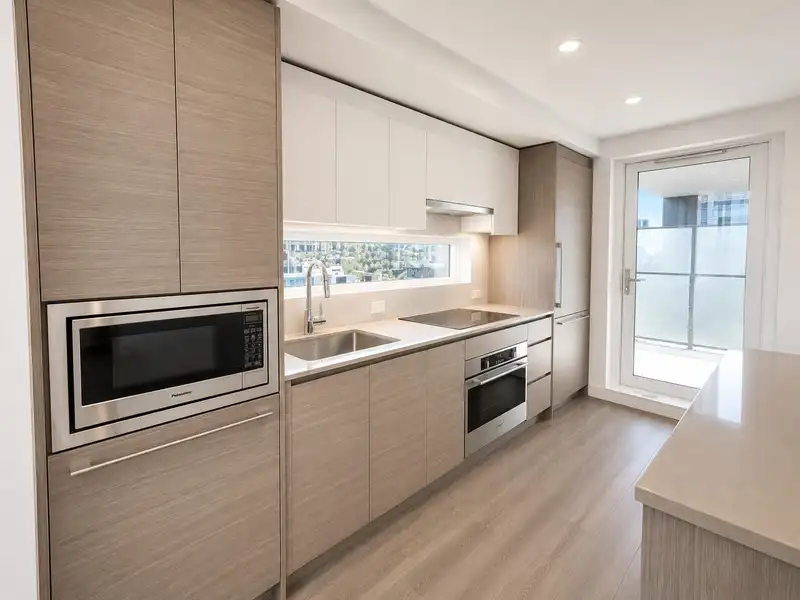 803 13615 FRASER HIGHWAY - photo 4 of 18
